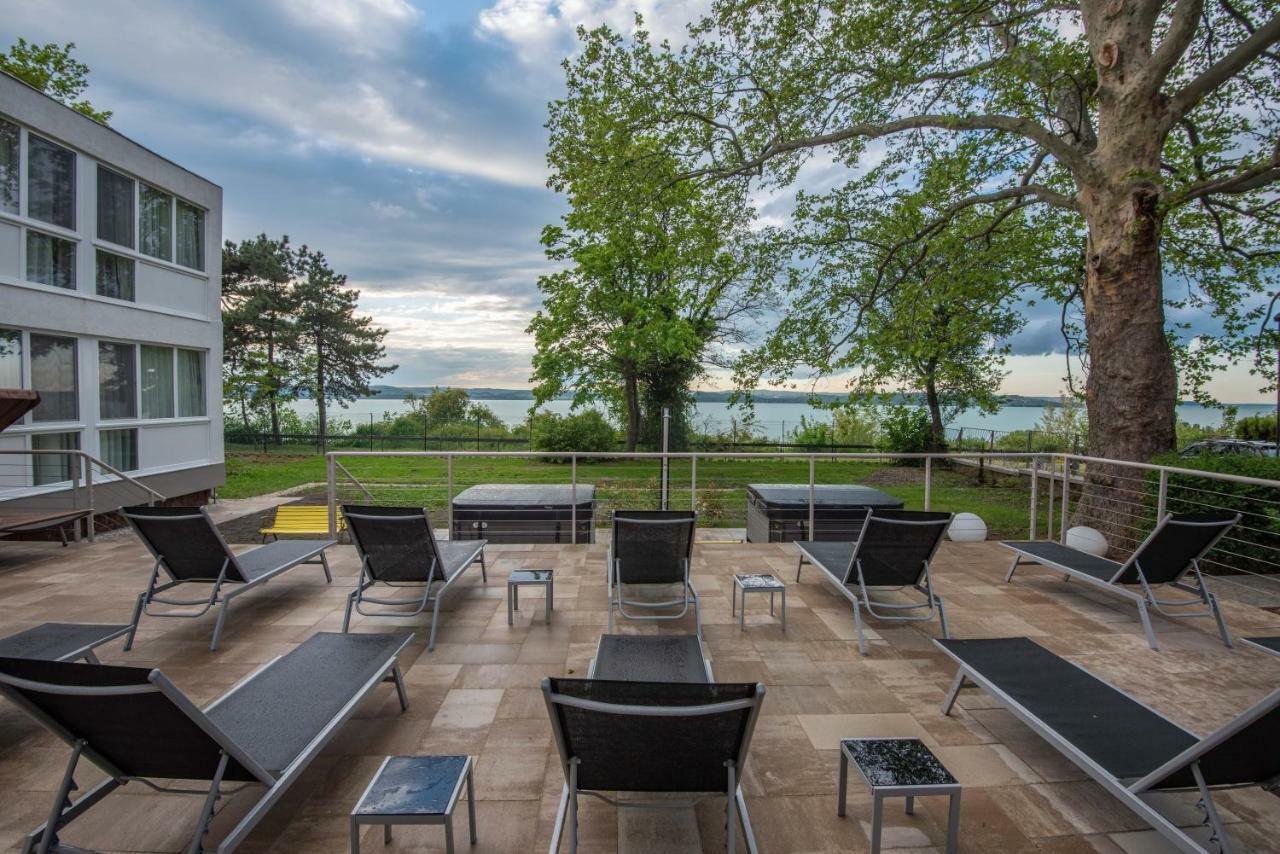 Magaspart Panzio Balatonföldvár Esterno foto